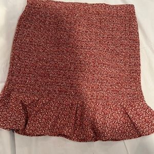 NWT— adorable floral mini skirt